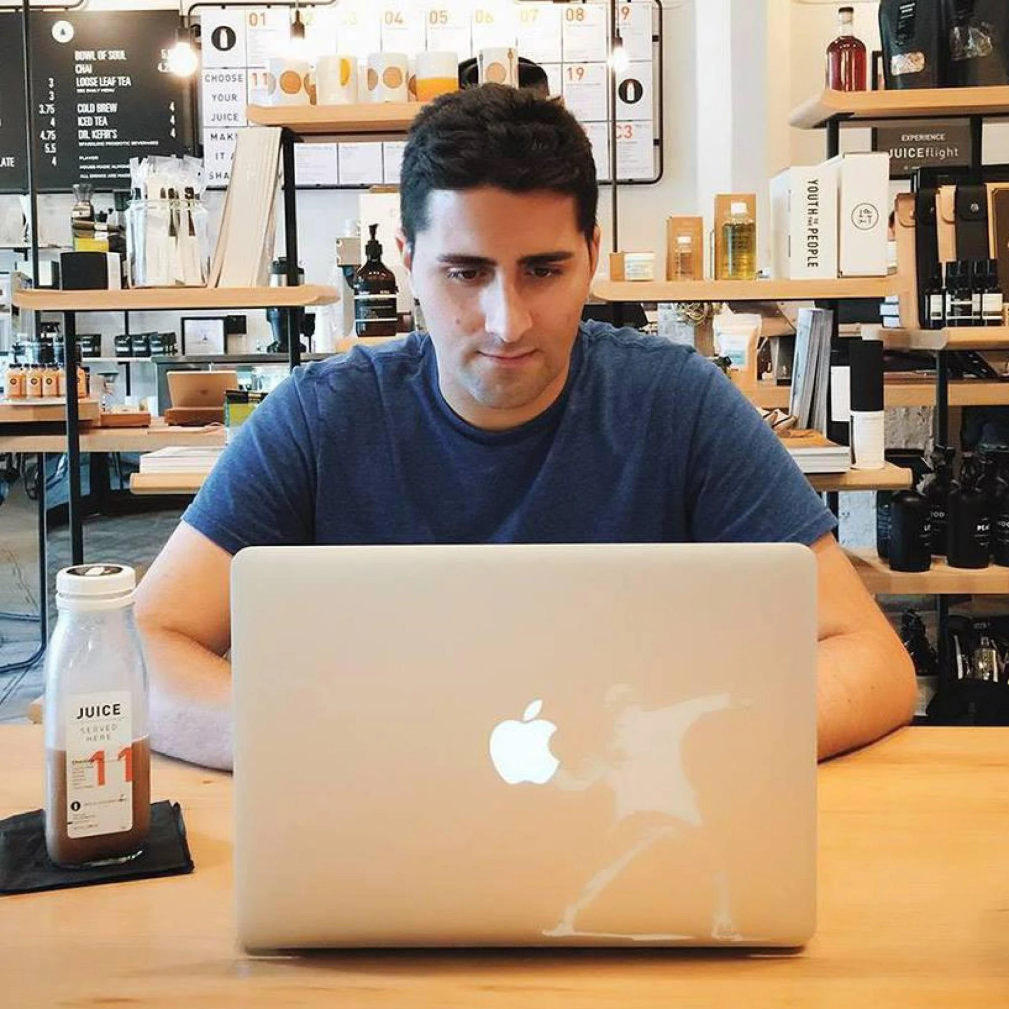 66vcard customer avatar review 2